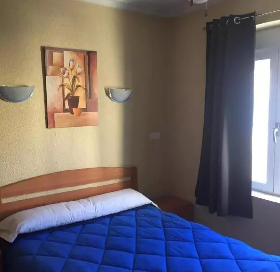 בית מלון כפרי Hostal Rosales