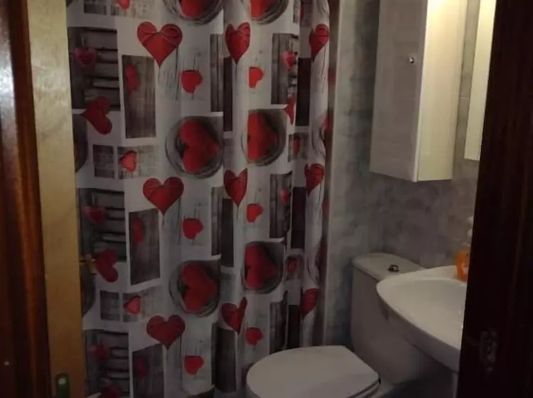 هتل Hostal Sardinero