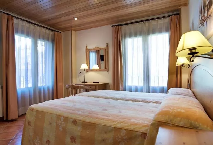 בית מלון כפרי Pey