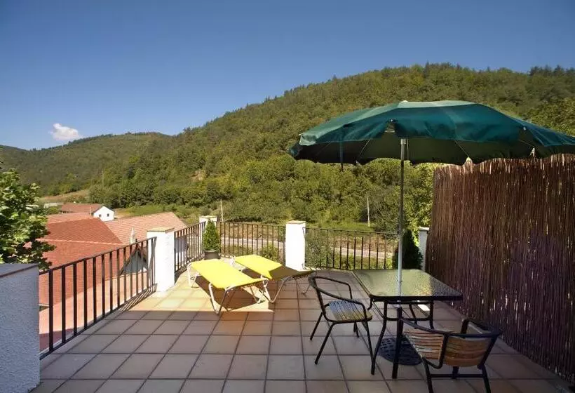 Отель Rural Besaro Selva De Irati