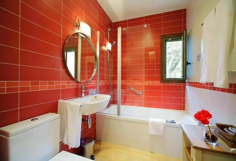 Отель Rural Besaro Selva De Irati