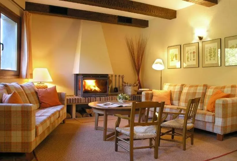 Отель Rural Besaro Selva De Irati