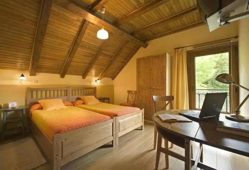 Отель Rural Besaro Selva De Irati