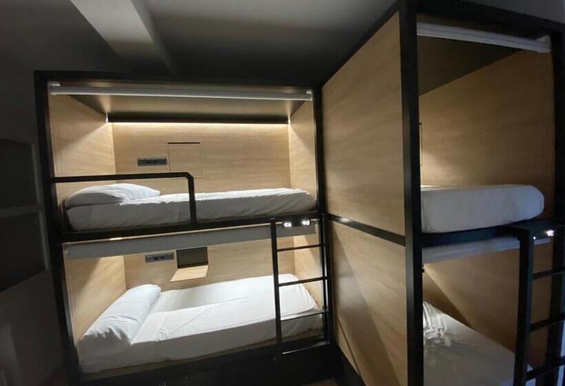 Madrid Motion Hostels