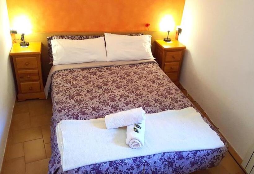 بنسيون Hostal La Cuineta De Cal Triuet