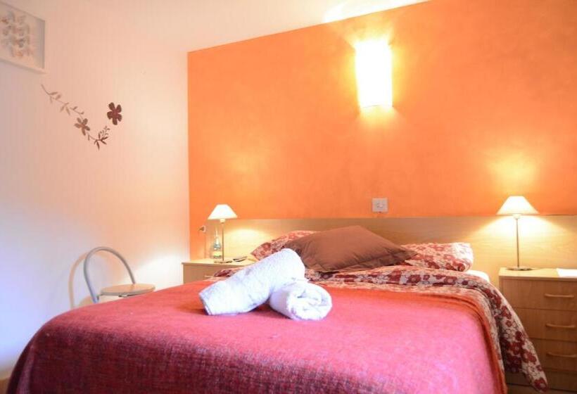 بنسيون Hostal La Cuineta De Cal Triuet