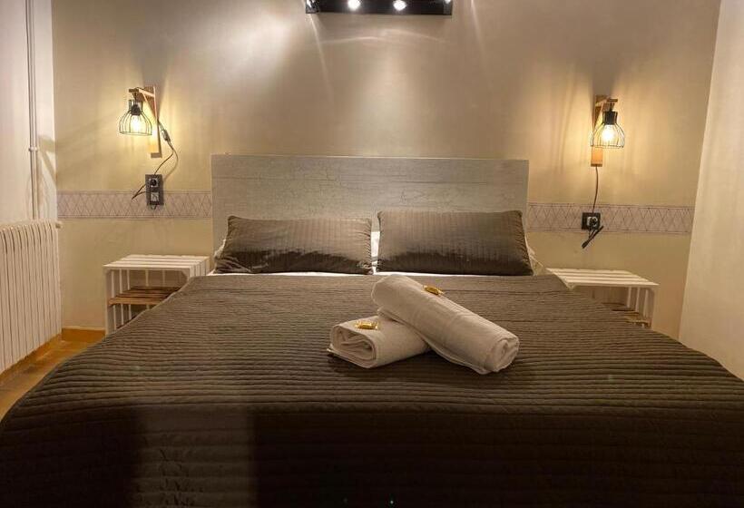 بنسيون Hostal La Cuineta De Cal Triuet