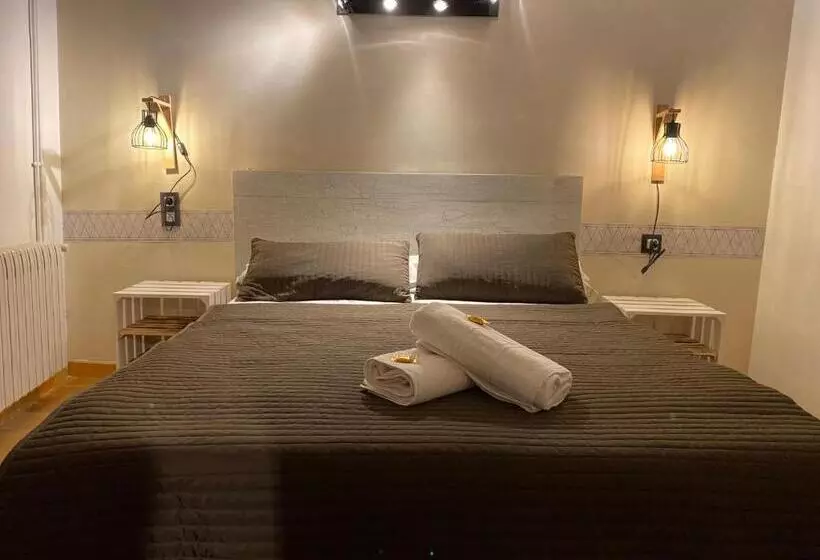 Majatalo Hostal La Cuineta De Cal Triuet