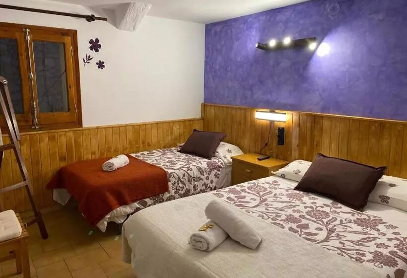 Majatalo Hostal La Cuineta De Cal Triuet