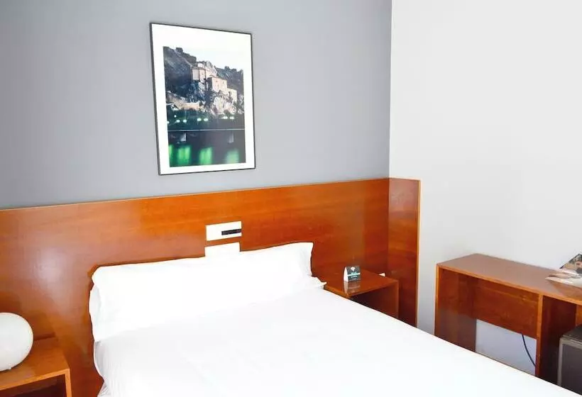 בית מלון כפרי Alda Ciudad De Soria