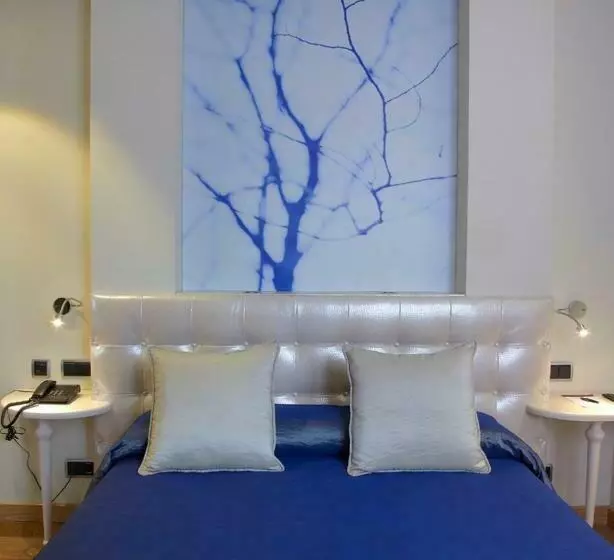 Отель Campoamor