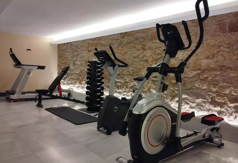 Отель Campoamor