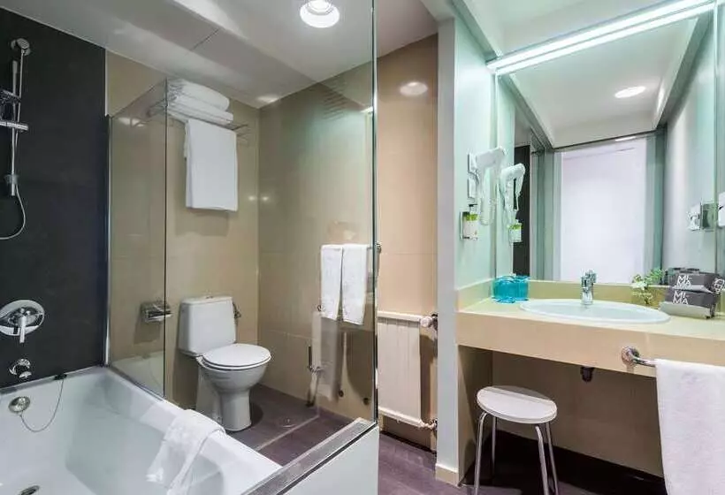 فندق Guadalajara & Conference Center Affiliated by Melia