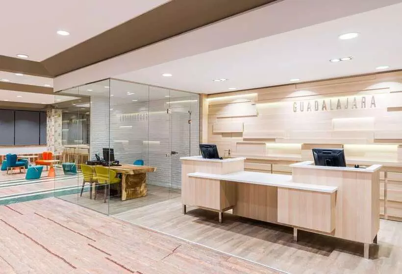 فندق Guadalajara & Conference Center Affiliated by Melia