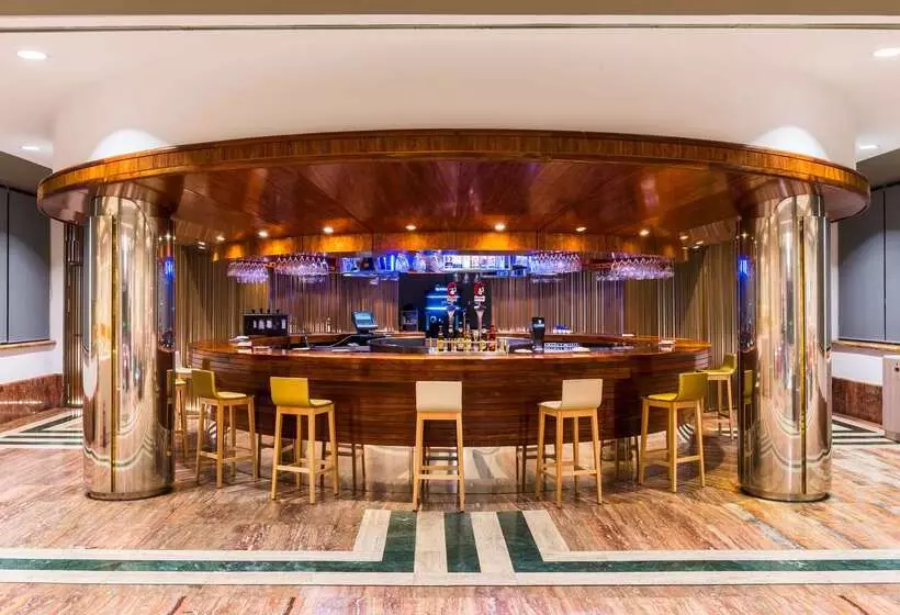 فندق Guadalajara & Conference Center Affiliated by Melia