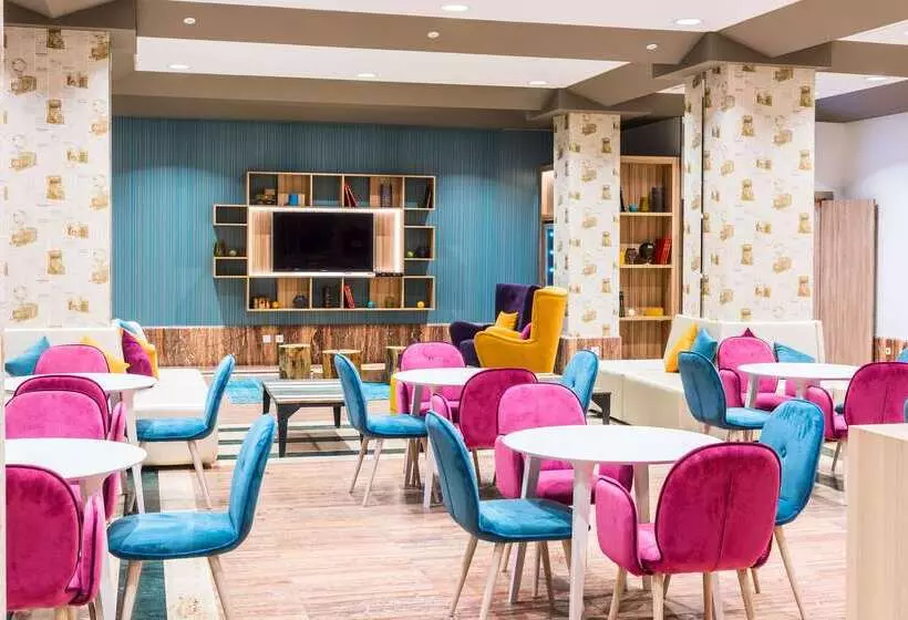 فندق Guadalajara & Conference Center Affiliated by Melia