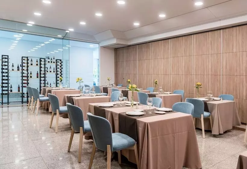 فندق Guadalajara & Conference Center Affiliated by Melia