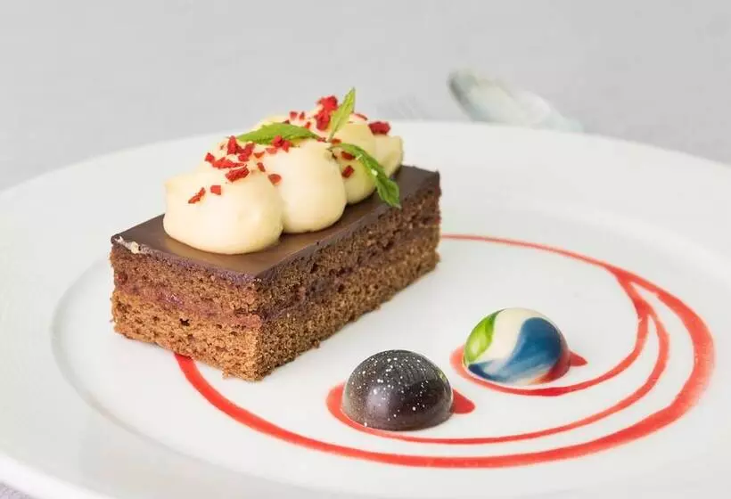 فندق Guadalajara & Conference Center Affiliated by Melia