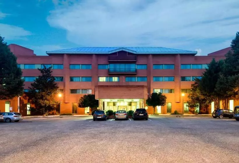 فندق Guadalajara & Conference Center Affiliated by Melia