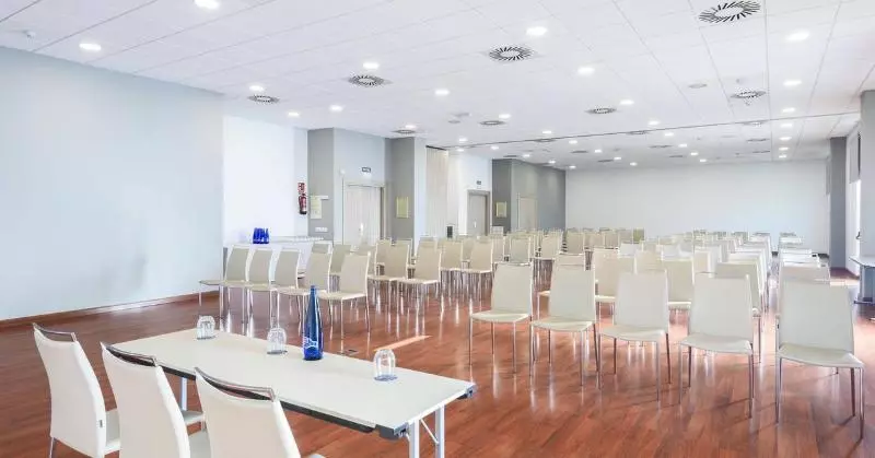 فندق Guadalajara & Conference Center Affiliated by Melia