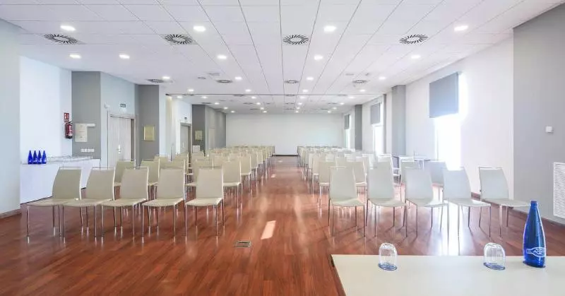 فندق Guadalajara & Conference Center Affiliated by Melia