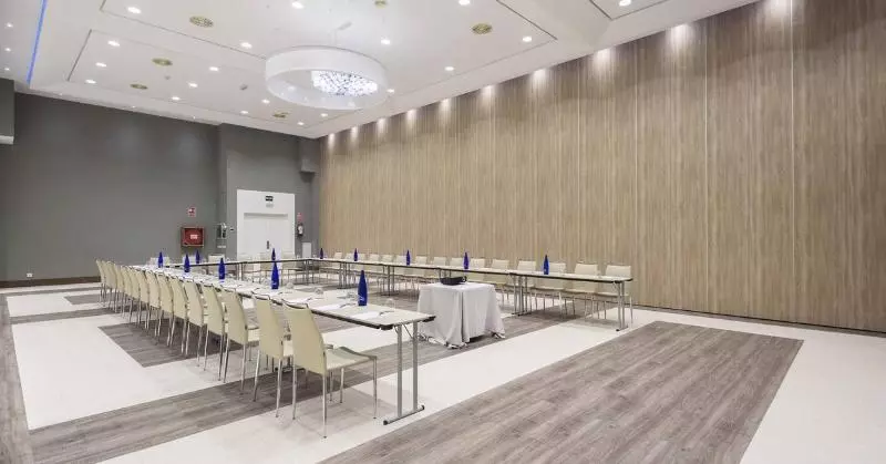 فندق Guadalajara & Conference Center Affiliated by Melia