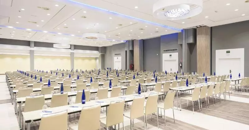 فندق Guadalajara & Conference Center Affiliated by Melia
