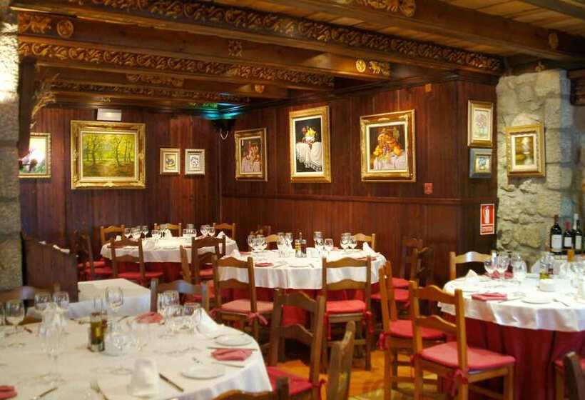 Отель Hospital De Benasque