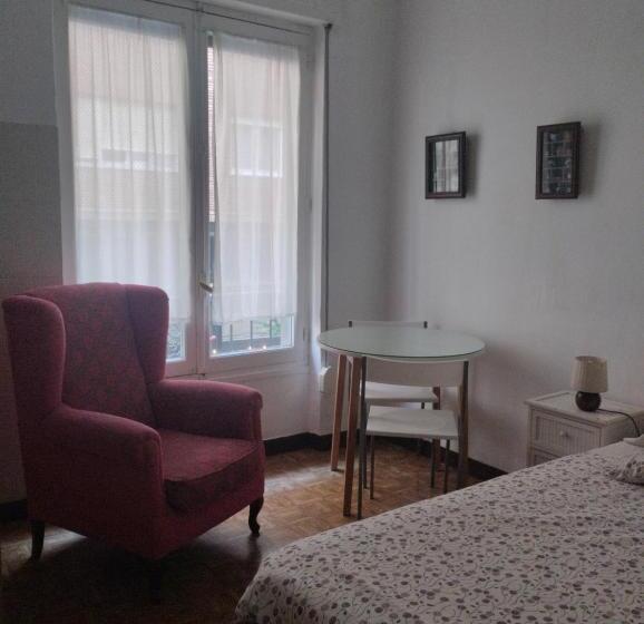 בית מלון כפרי Hostal España