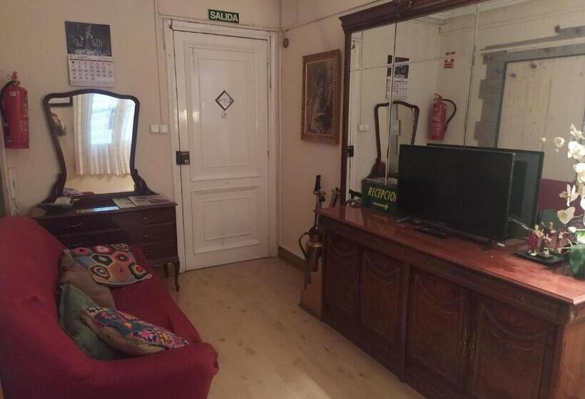 בית מלון כפרי Hostal España