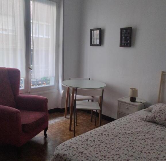 בית מלון כפרי Hostal España