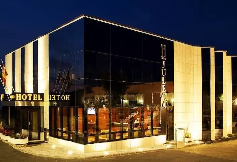Отель Juleca