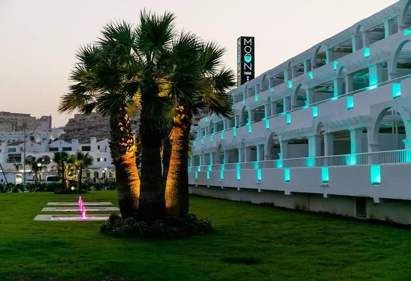 Moon Hotel & Spa