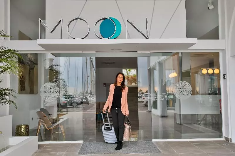 Moon Hotel & Spa