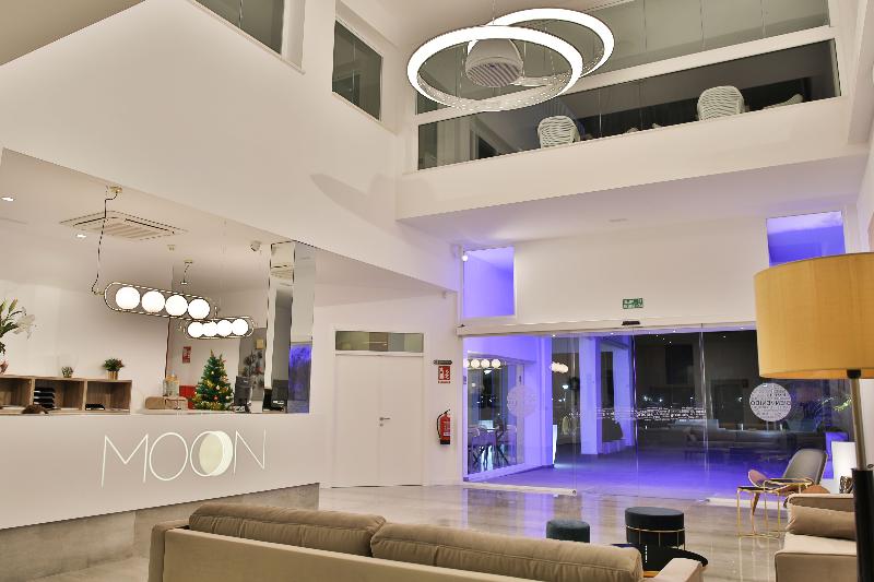 Moon Hotel & Spa