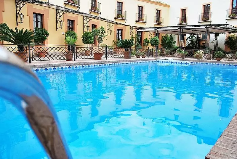 田舎風ホテル Alcazar De La Reina