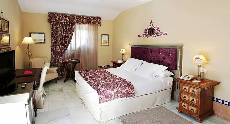 田舎風ホテル Alcazar De La Reina