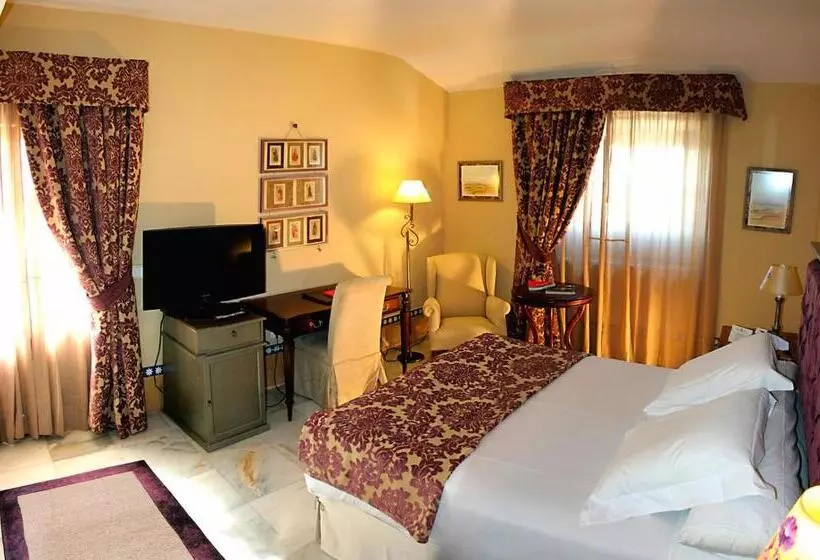 田舎風ホテル Alcazar De La Reina