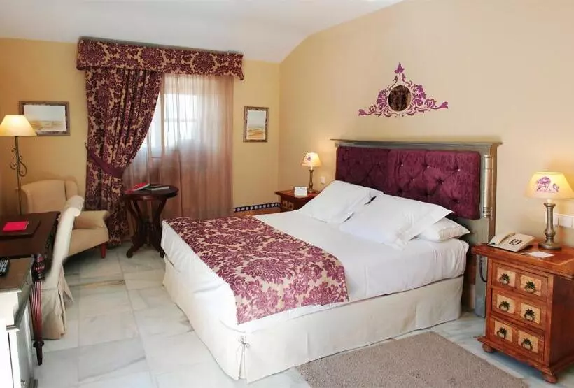 田舎風ホテル Alcazar De La Reina