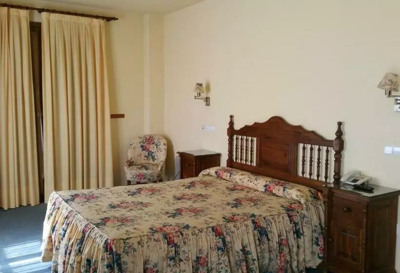 田舎風ホテル Puerta De La Villa