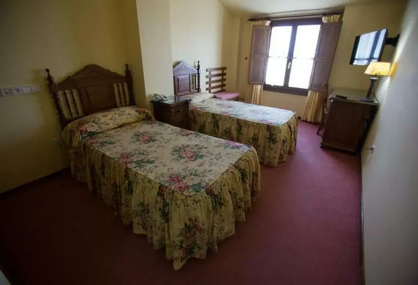 田舎風ホテル Puerta De La Villa