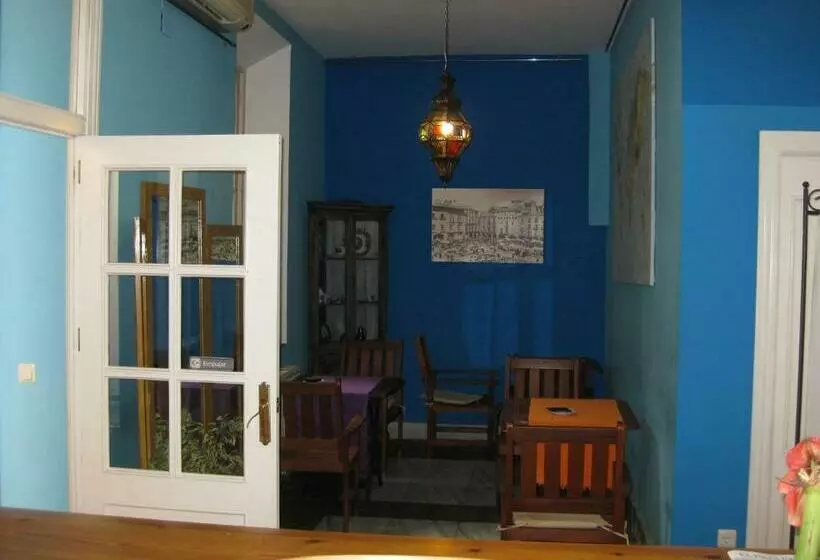 Las Acacias Hostal Restaurante