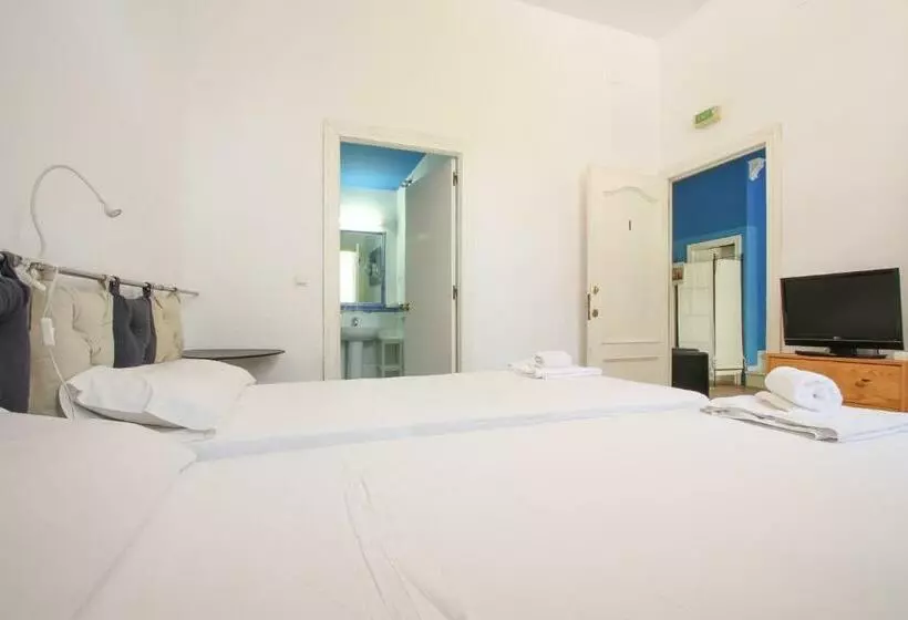 Las Acacias Hostal Restaurante