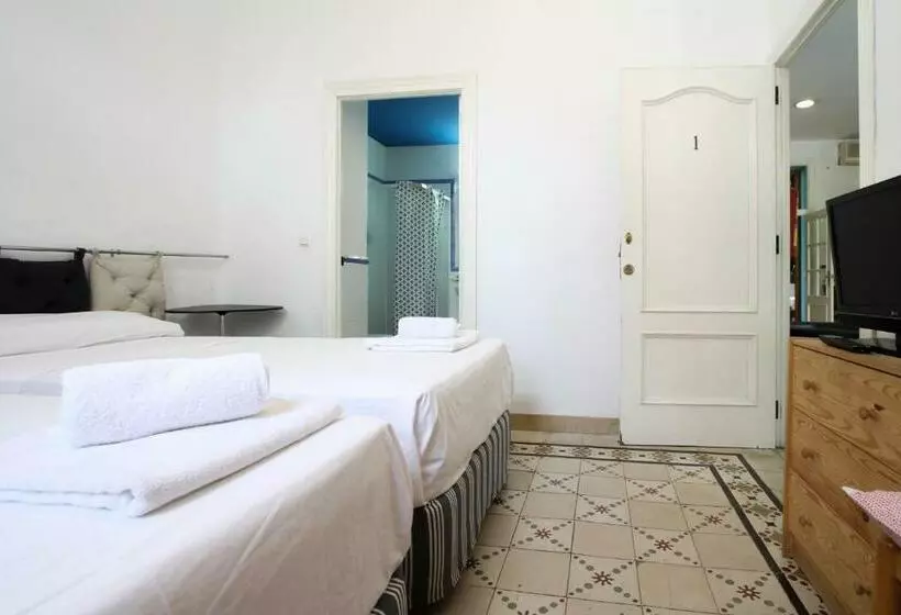 Las Acacias Hostal Restaurante