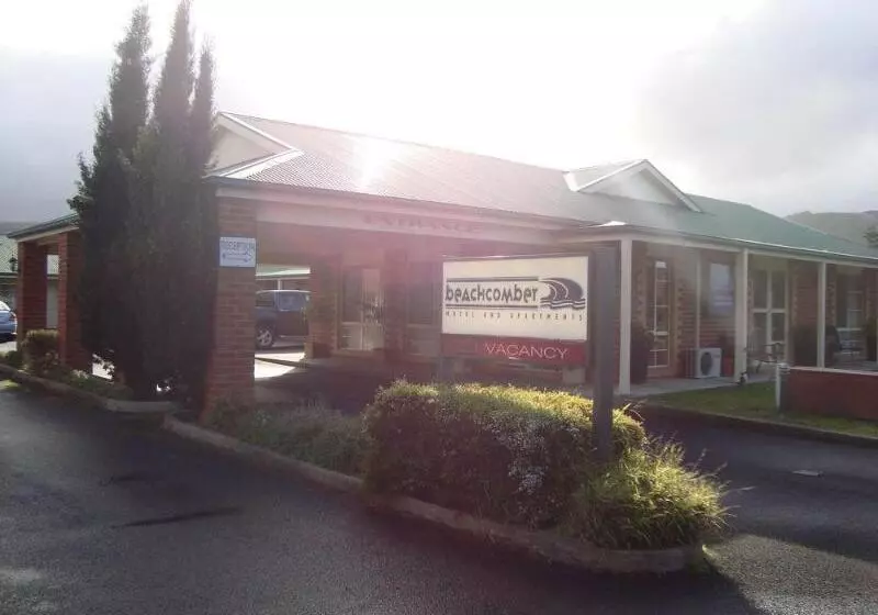 Beachcomber Motel & Apartments