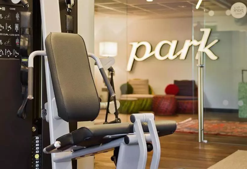 Отель At The Park