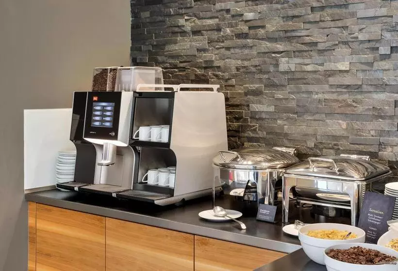 Austria Trend Hotel Beim Theresianum Wien