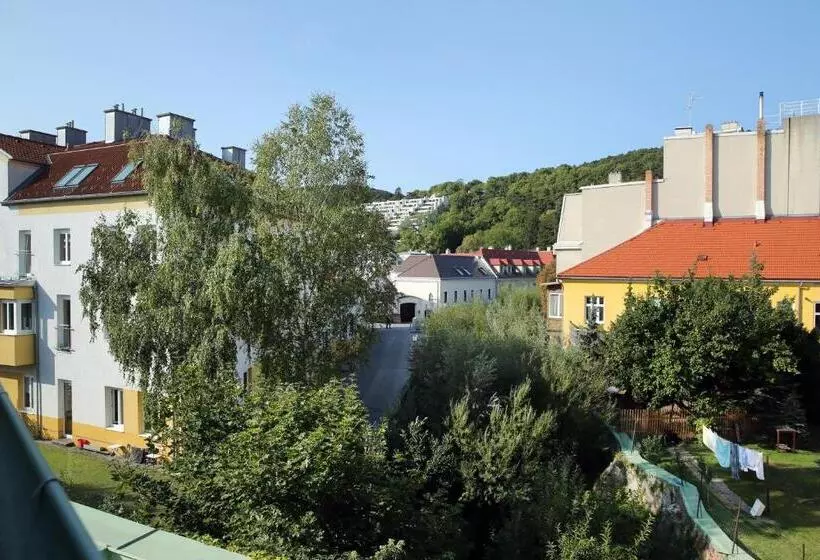 Отель Babenbergerhof