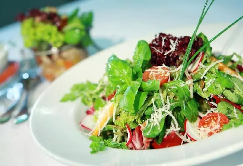 Отель Babenbergerhof