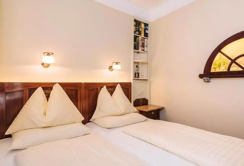 בית מלון כפרי Drei Hasen